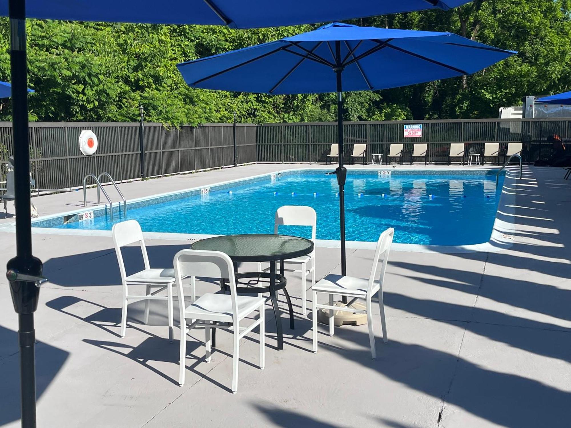 Comfort Inn & Suites Danbury-Bethel Exterior foto