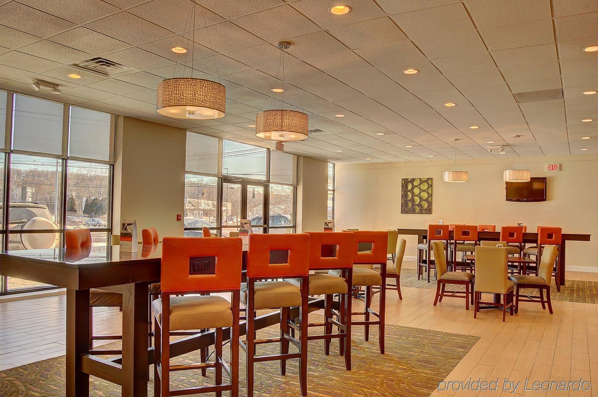 Comfort Inn & Suites Danbury-Bethel Exterior foto